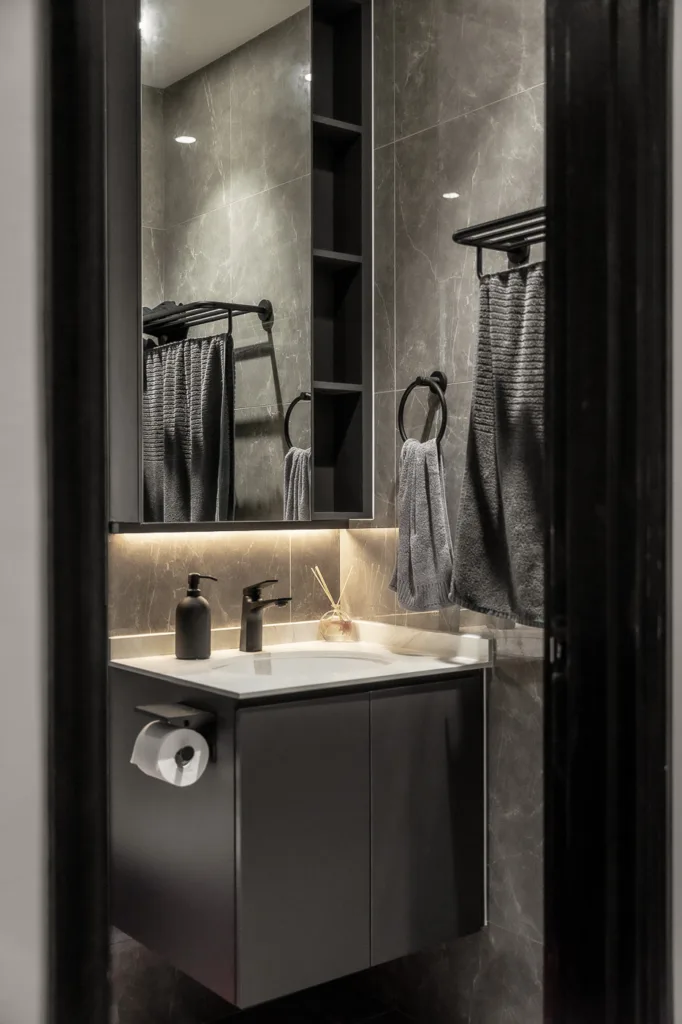 High-ceiling interior treated as a vertical design opportunity